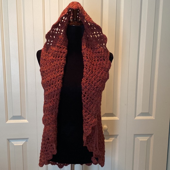 Crochet vest, 100% Alpacha, 100% hand made NWOT- in Dusty Rose color palette - Picture 1 of 14
